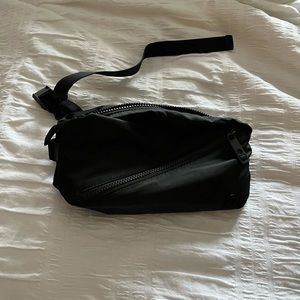 Lululemon Fanny pack like new